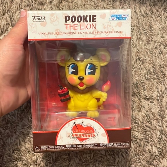 FUNKO POP PAKA PAKA VILLAINOUS VALENTINES POOKIE THE LION - Picture 1 of 1